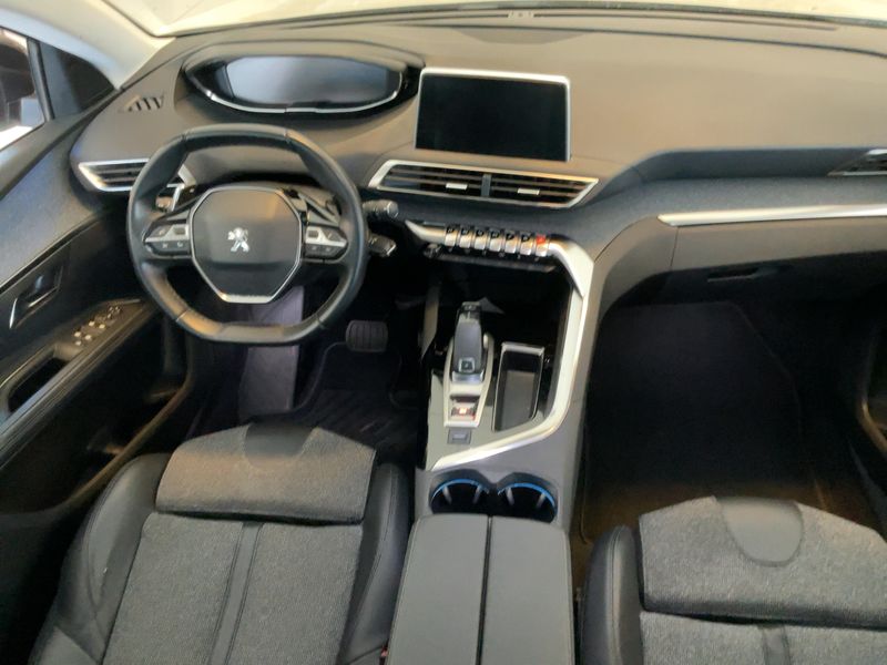 Peugeot 5008 1.2 PureTech Allure 2019 – снимка 17