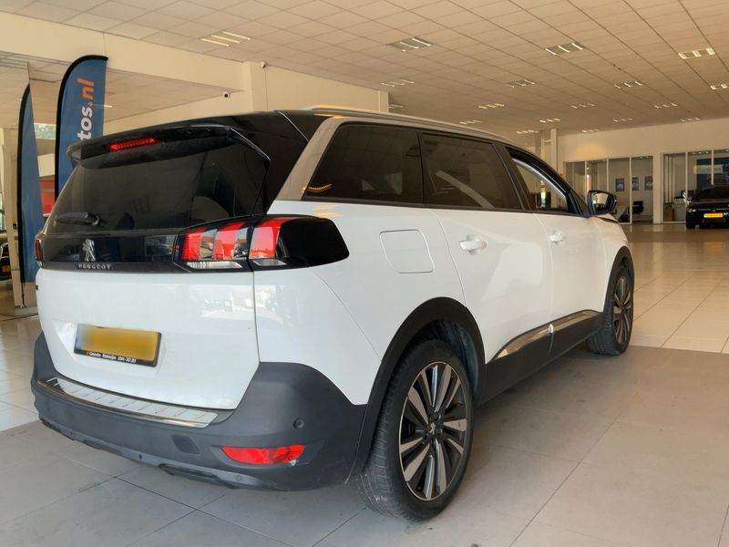 Peugeot 5008 1.2 PureTech Allure 2019 – снимка 8