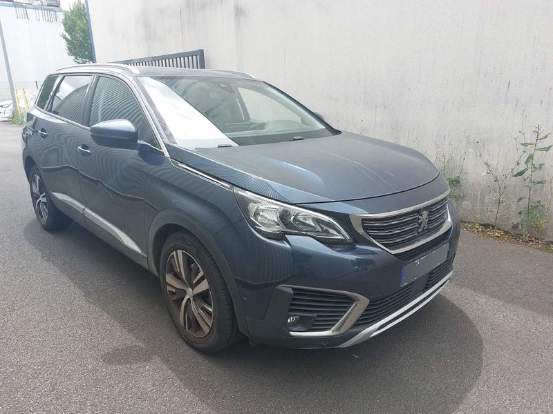 Peugeot 5008 1.5 Blue-HDi Allure 2019 – снимка 6
