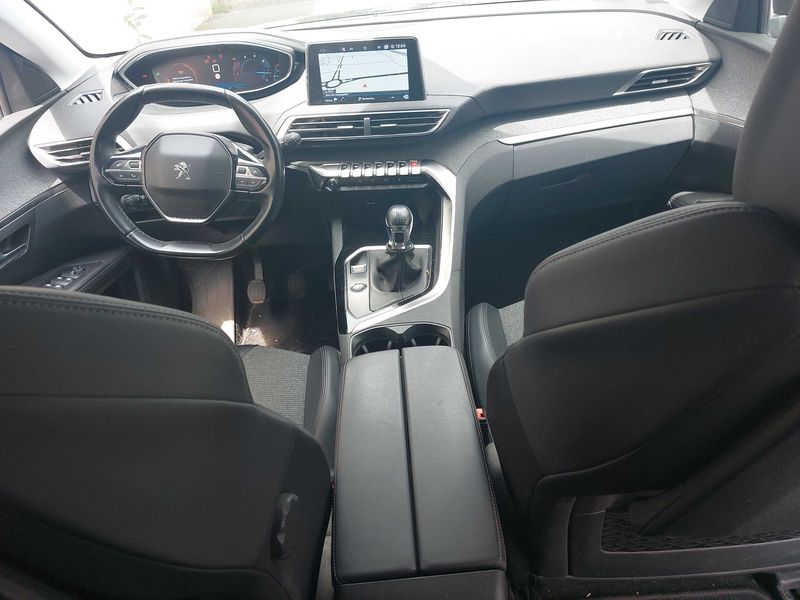 Peugeot 5008 1.5 Blue-HDi Allure 2019 – снимка 11