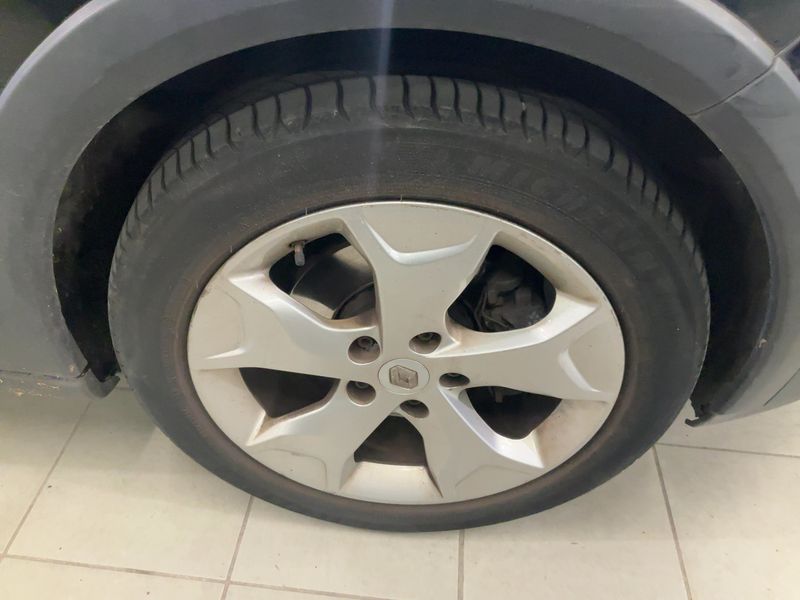 Renault Scenic 1.2 TCe Energy Xmod Bose 2015 – снимка 11