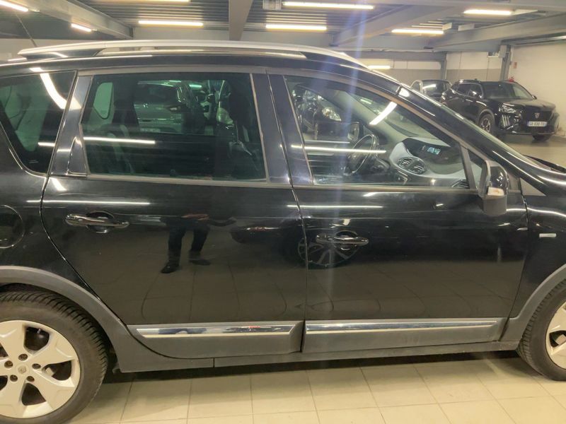 Renault Scenic 1.2 TCe Energy Xmod Bose 2015 – снимка 10