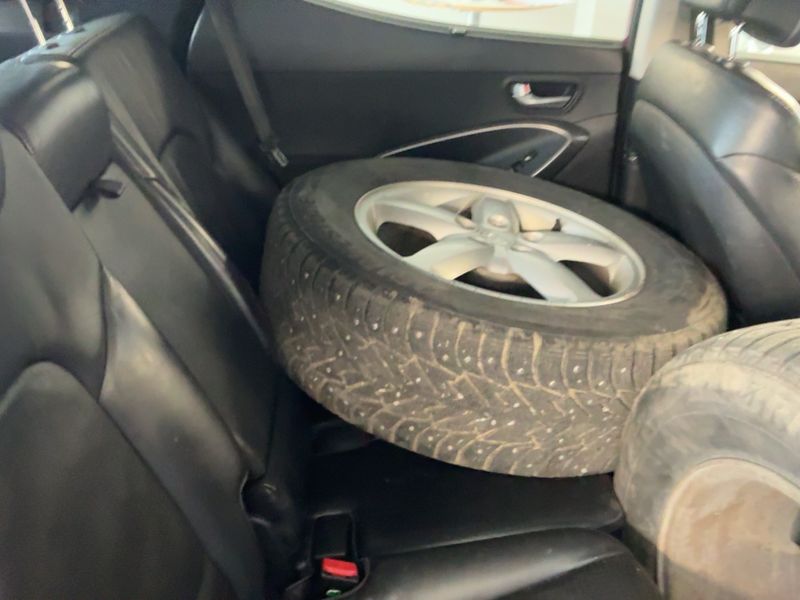 Hyundai Santa Fe 2.2 CRDi Style 4WD 2012 – снимка 20