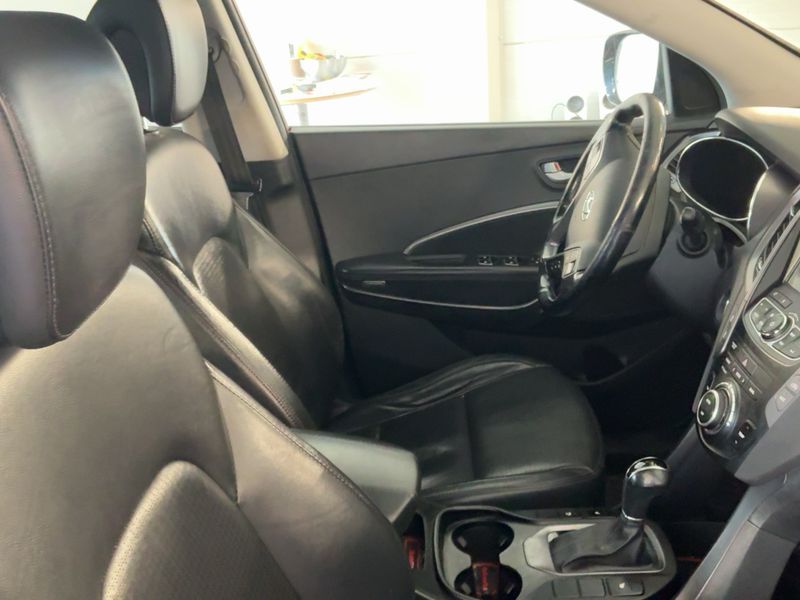 Hyundai Santa Fe 2.2 CRDi Style 4WD 2012 – снимка 17