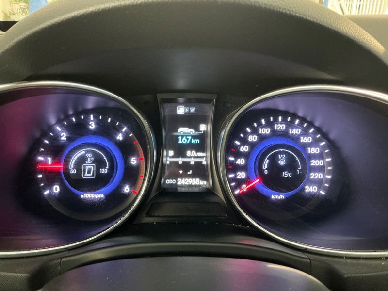 Hyundai Santa Fe 2.2 CRDi Style 4WD 2012 – снимка 19