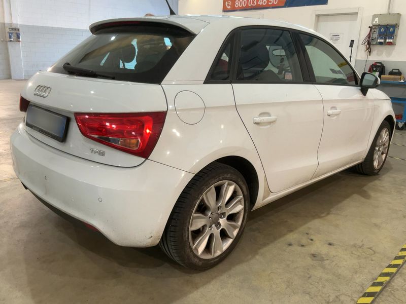 Audi A1 Sportback 1.2 TFSI Ambition 2013 – снимка 8