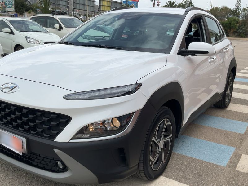 Hyundai Kona 1.6 Hybrid Maxx 2WD 2022 – снимка 2