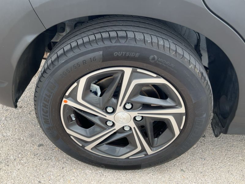 Hyundai Kona 1.6 Hybrid Maxx 2WD 2022 – снимка 9