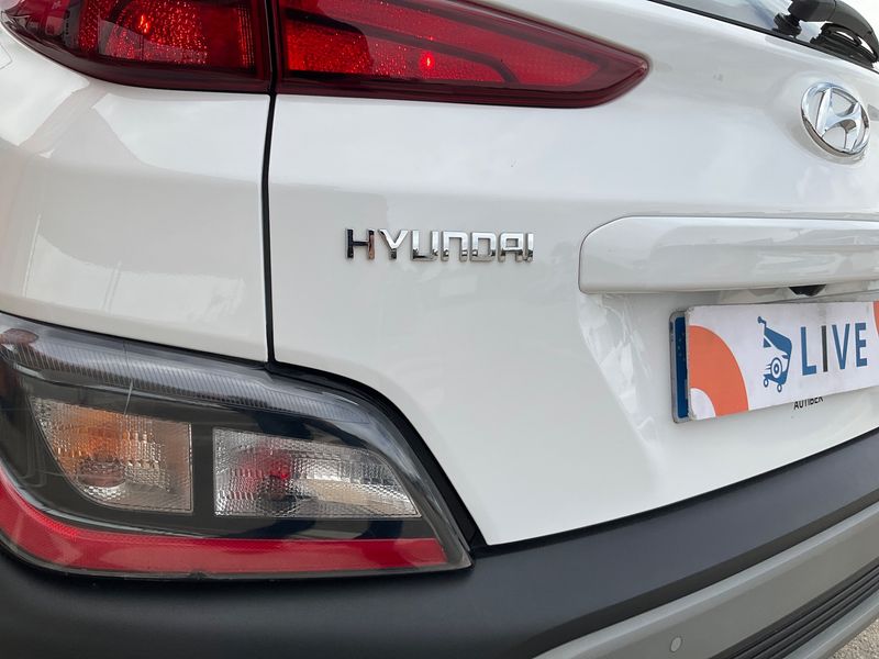 Hyundai Kona 1.6 Hybrid Maxx 2WD 2022 – снимка 24