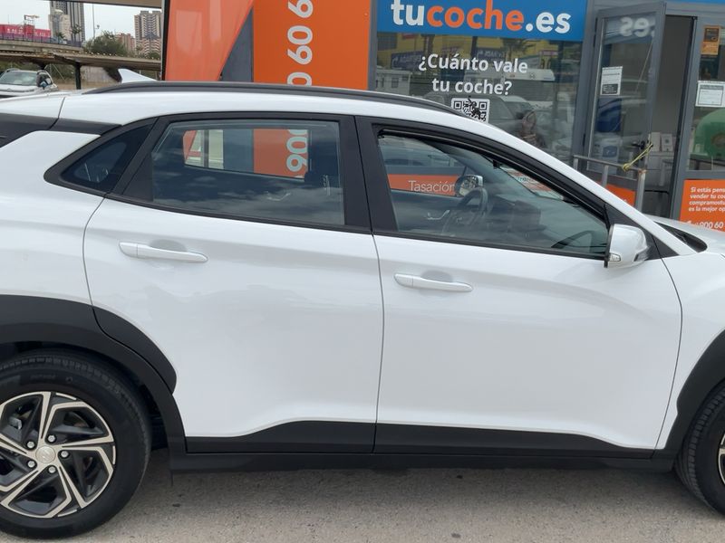 Hyundai Kona 1.6 Hybrid Maxx 2WD 2022 – снимка 10