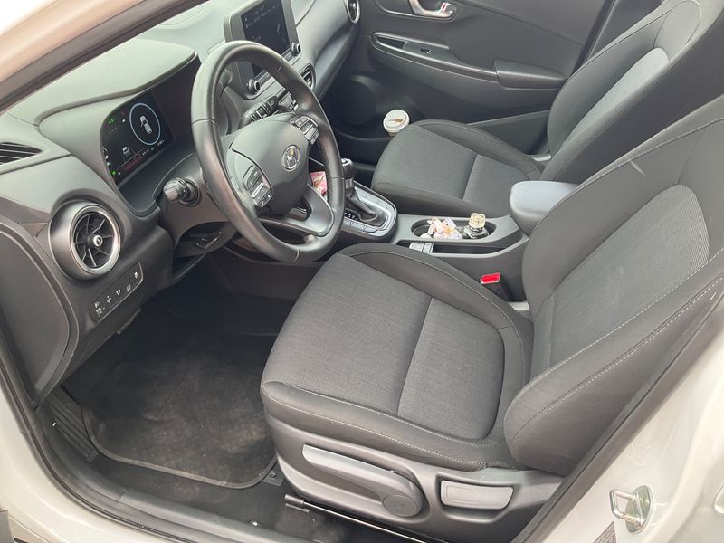Hyundai Kona 1.6 Hybrid Maxx 2WD 2022 – снимка 23