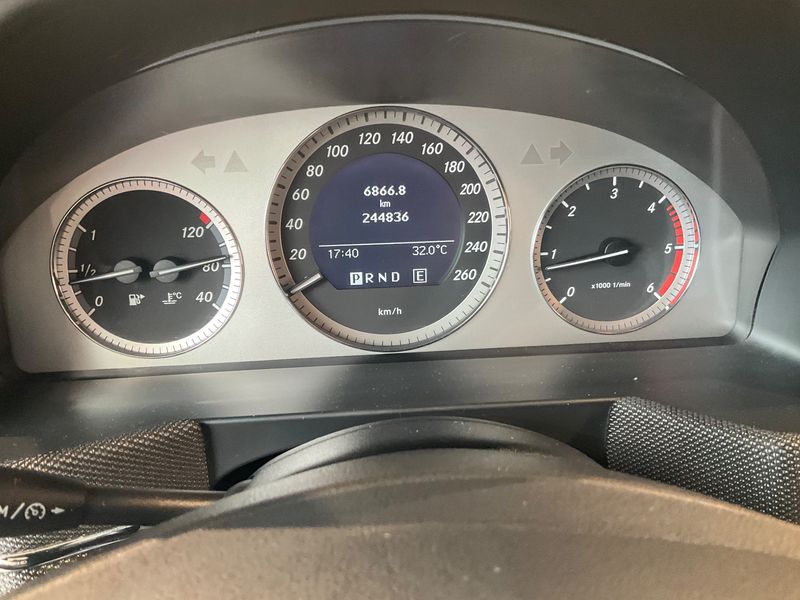 Mercedes-Benz GLK-Klasse GLK 220 CDI 4Matic BlueEfficiency 2011 – снимка 18