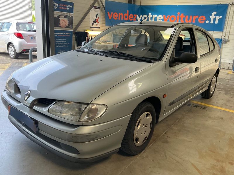 Renault Megane 1.6 1996 – снимка 1