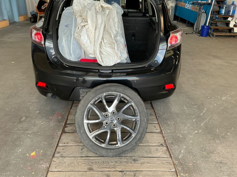 Mazda 3 1.6 CD Diesel Kenko 2013 – снимка на щета