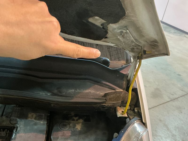 Citroen C4 Grand Picasso 1.6 VTi Business 2011 – снимка на щета