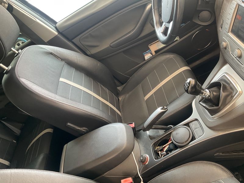 Ford Kuga 2.0 TDCi Titanium 2010 – снимка 29