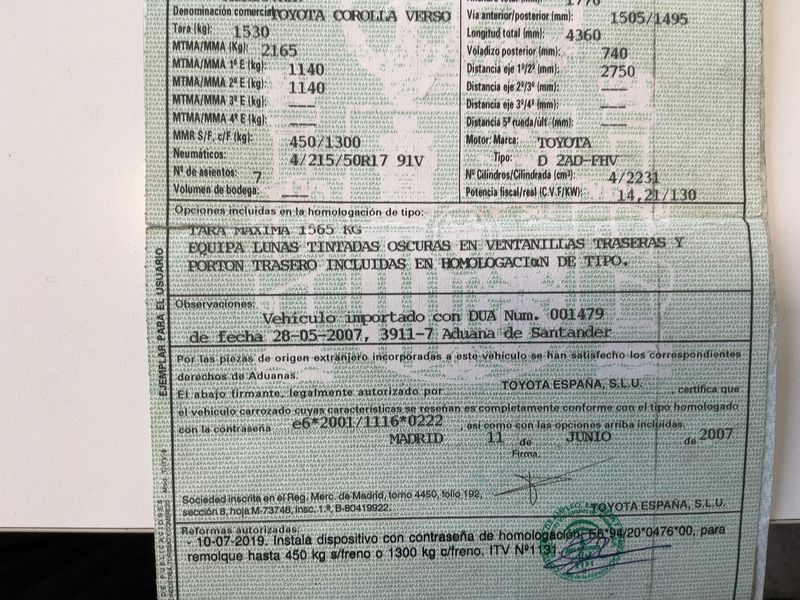 Toyota Corolla Verso 2.2 D-4D D-Cat Executive 2007 – снимка 21