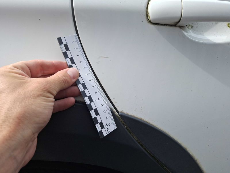 Peugeot 2008 1.5 Blue-HDi Allure Business 2019 – снимка 20