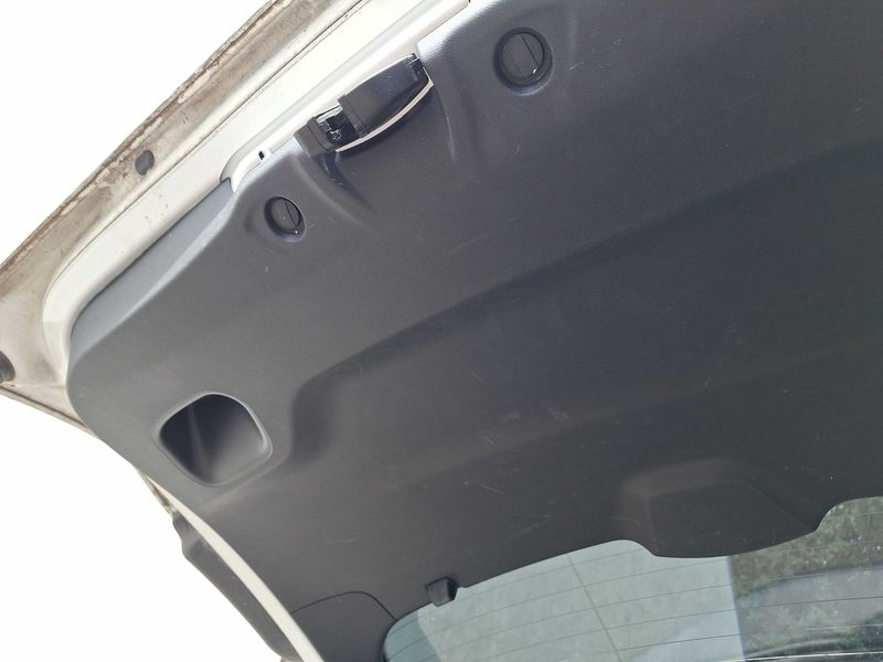 Peugeot 2008 1.5 Blue-HDi Allure Business 2019 – снимка 46