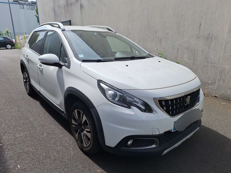 Peugeot 2008 1.5 Blue-HDi Allure Business 2019 – снимка 6