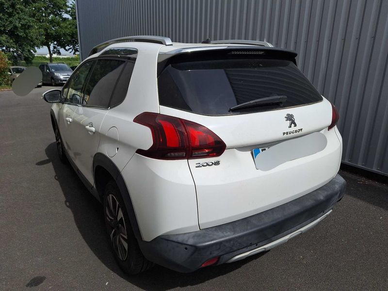 Peugeot 2008 1.5 Blue-HDi Allure Business 2019 – снимка 3