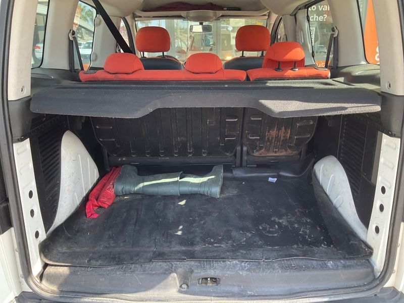 Citroen Berlingo 1.6 Blue-HDi Live Edition 2016 – снимка 26