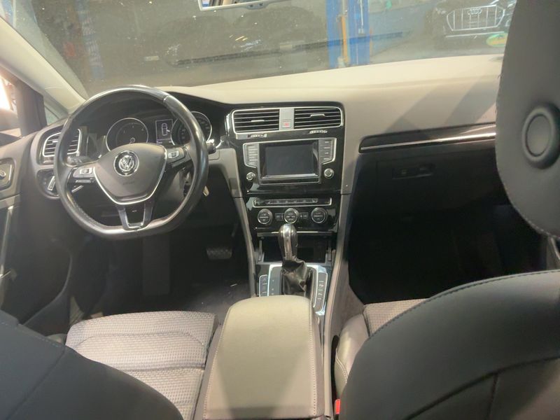 Volkswagen Golf VII 2.0 TDI Highline BlueMotion Tech 2013 – снимка 17