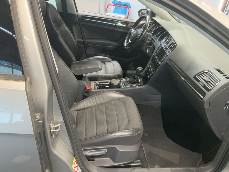 Volkswagen Golf VII 2.0 TDI Highline BlueMotion Tech 2013 – снимка 11