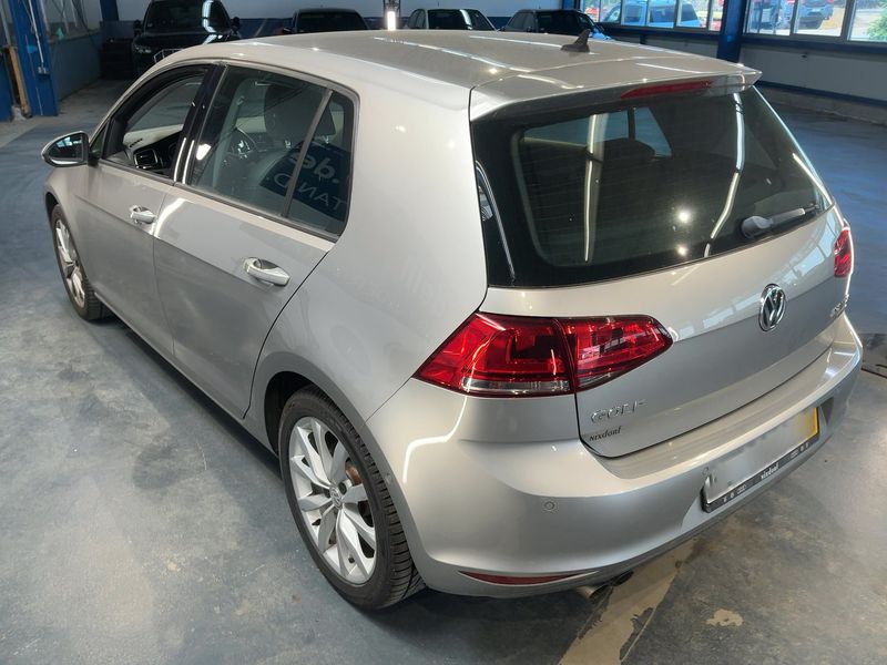 Volkswagen Golf VII 2.0 TDI Highline BlueMotion Tech 2013 – снимка 6