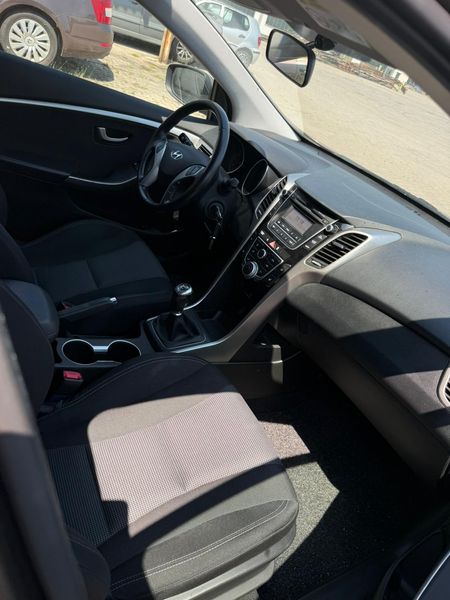 Hyundai i30 1.4 FIFA World Cup Edition 2015 – снимка 16
