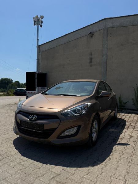Hyundai i30 1.4 FIFA World Cup Edition 2015 – снимка 1