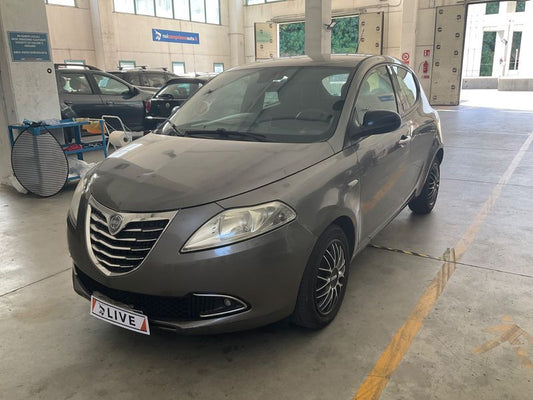 Lancia Ypsilon 0.9 TwinAir Gold 2011 – снимка 1