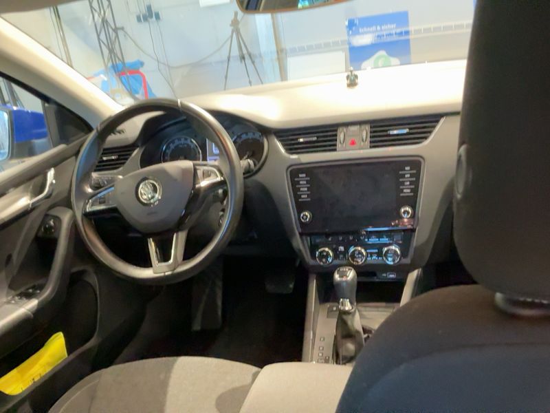 Skoda Octavia 1.6 TDI Soleil 2019 – снимка 18