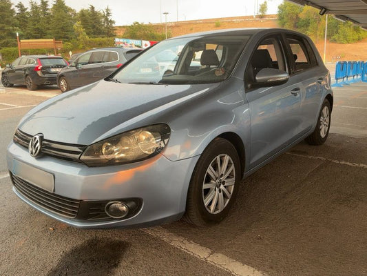 Volkswagen Golf VI 1.6 TDI Advance 2010 – снимка 1
