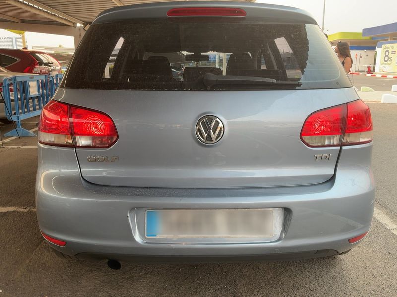 Volkswagen Golf VI 1.6 TDI Advance 2010 – снимка на щета