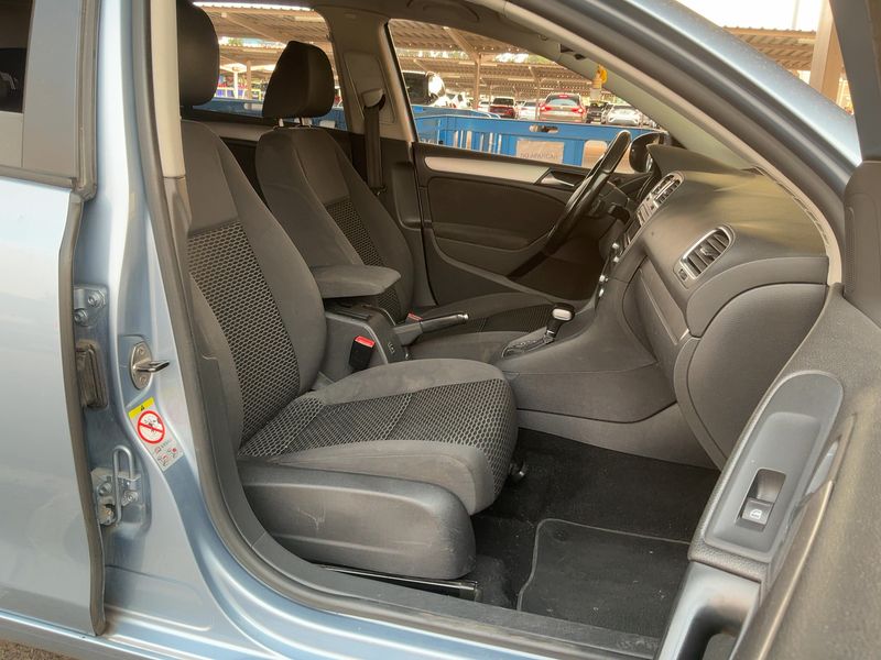 Volkswagen Golf VI 1.6 TDI Advance 2010 – снимка 11