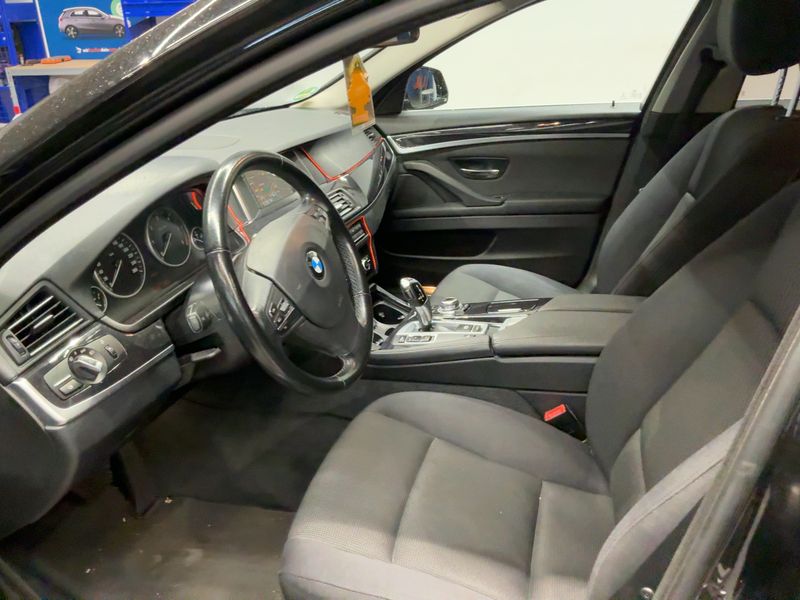 BMW 5er 520d 2015 – снимка 16