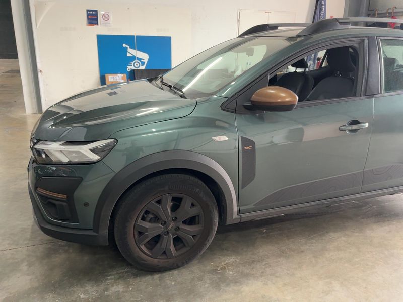 Dacia Sandero 1.0 TCe LPG Stepway Extreme+ 2024 – снимка 2