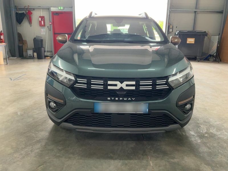 Dacia Sandero 1.0 TCe LPG Stepway Extreme+ 2024 – снимка 14
