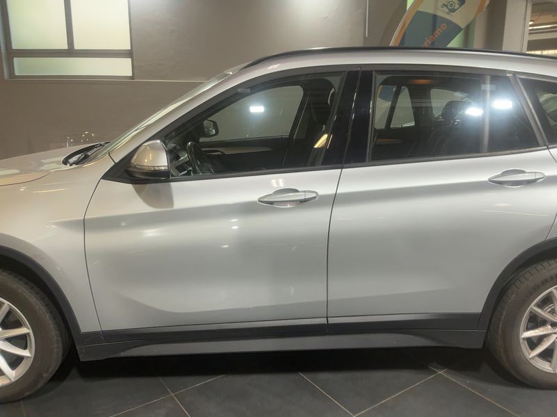 BMW X1 sDrive 20d Advantage 2018 – снимка 4