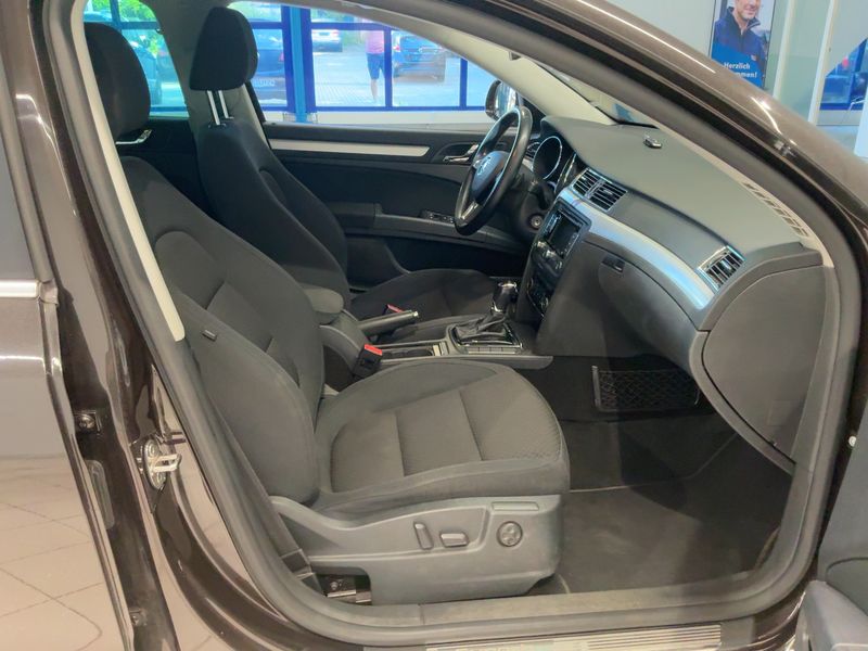 Skoda Superb 2.0 TDI Exclusive 2014 – снимка 16
