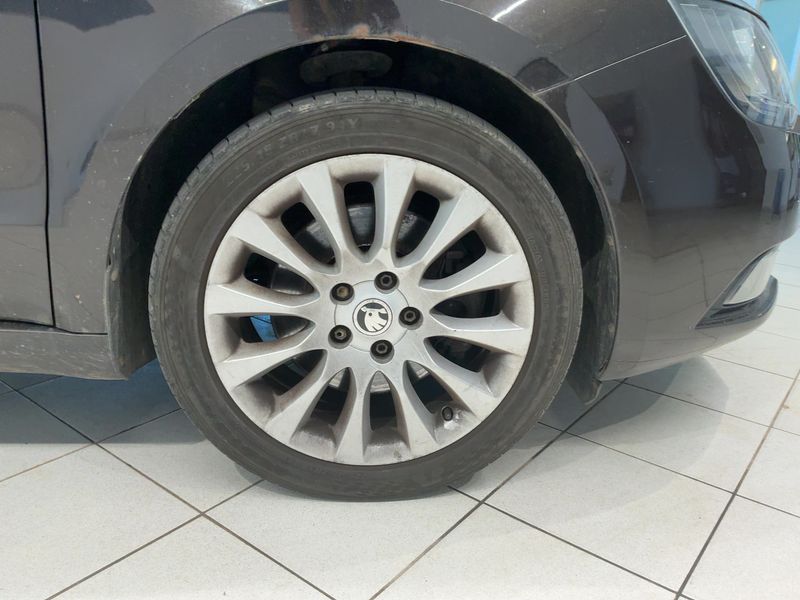 Skoda Superb 2.0 TDI Exclusive 2014 – снимка 11