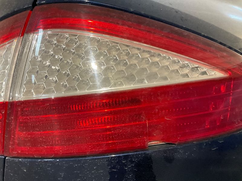 Ford Mondeo 2.0 TDCi Titanium X 2009 – снимка 30