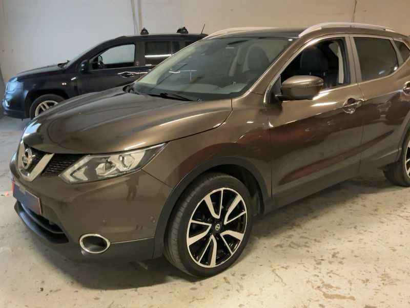 Nissan Qashqai 1.2 Tekna + 2017 – снимка 2