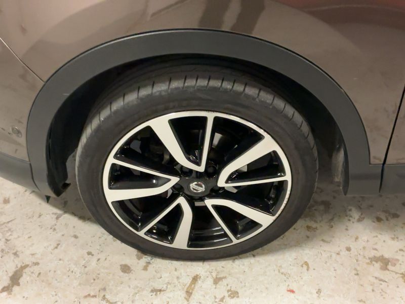 Nissan Qashqai 1.2 Tekna + 2017 – снимка 3