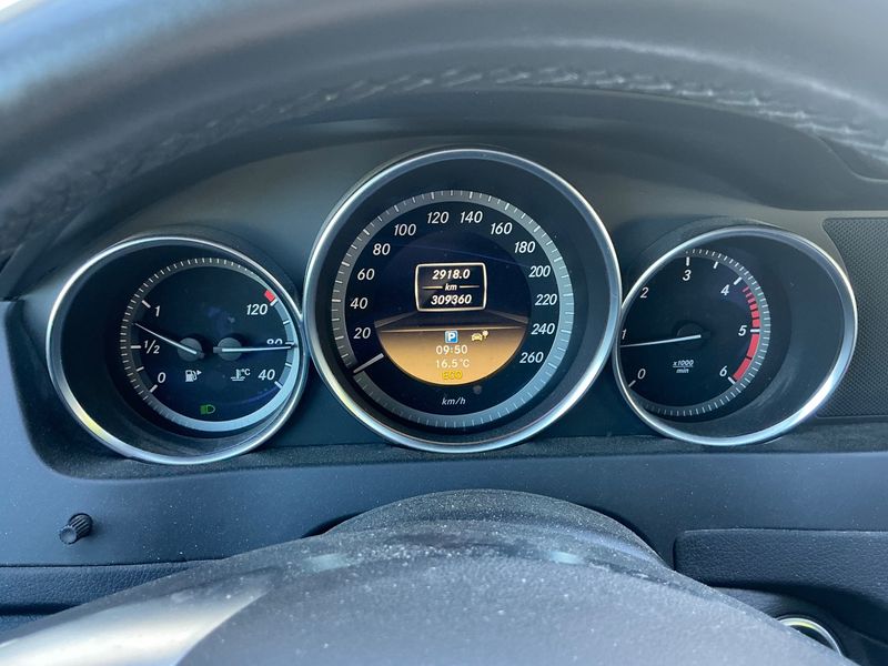 Mercedes-Benz C-Klasse C 220 CDI T BlueEfficiency Classic 2011 – снимка 4