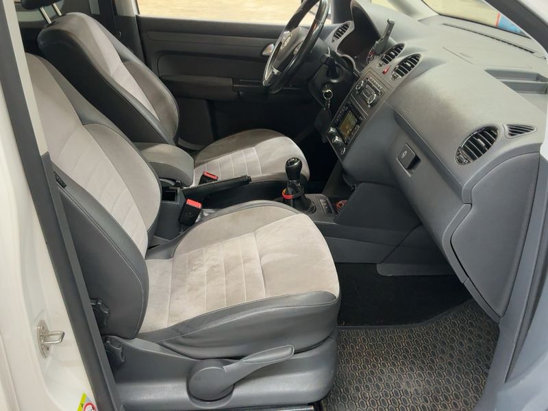Volkswagen Caddy 2.0 TDI Edition30 2012 – снимка 17