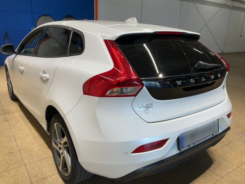 Volvo V40 2.0 D2 Momentum 2016 – снимка 6