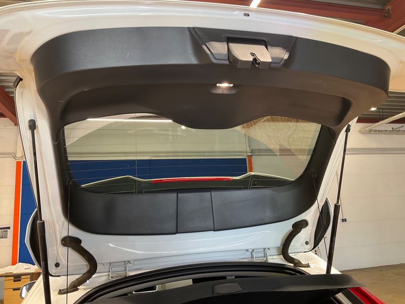 Volvo V40 2.0 D2 Momentum 2016 – снимка 24