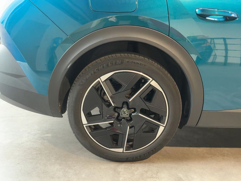 Peugeot 408 1.2 PureTech GT 2023 – снимка 9